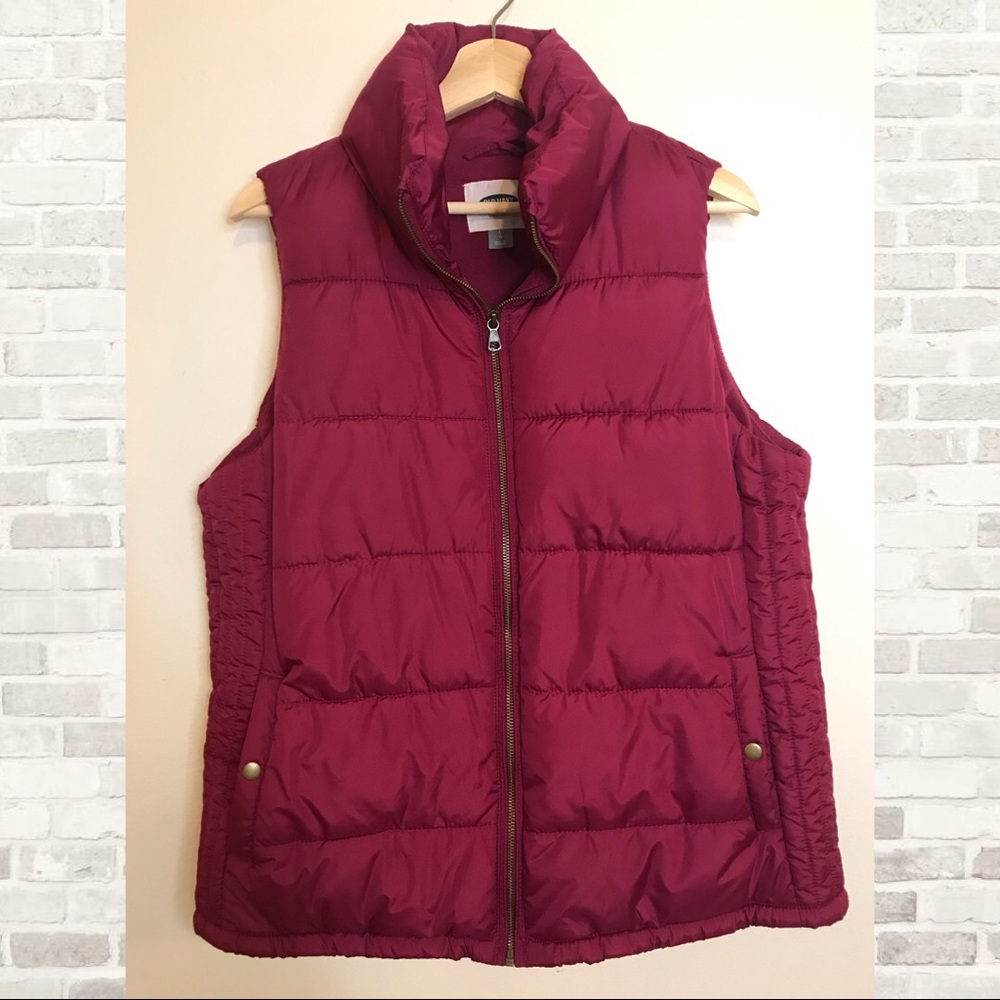 Old Navy Frost free fleece lined puffer vest